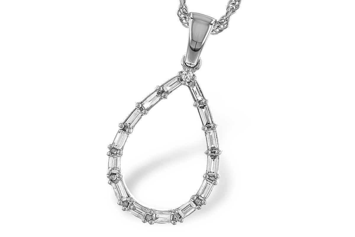A302-42204: NECKLACE .27 BAG .28 TW