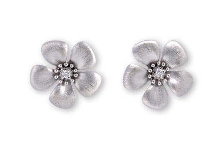 B212-41322: EARRINGS .03 TW