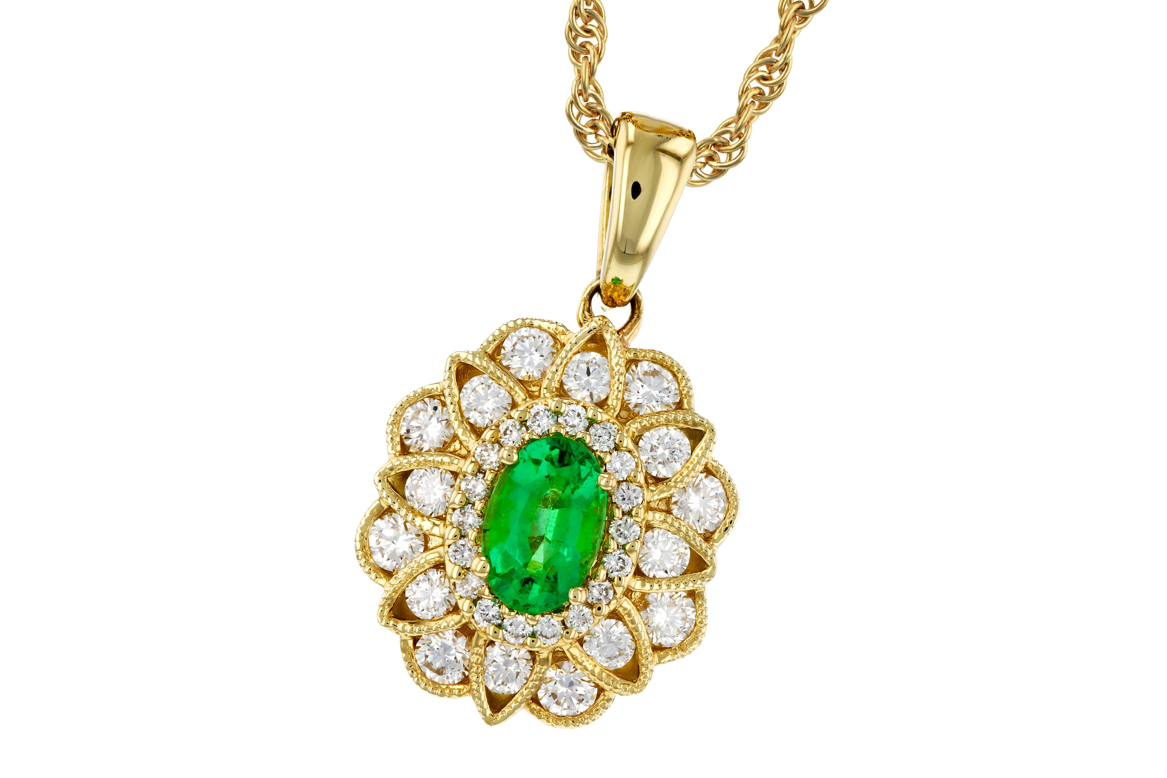 B303-28595: NECK .46 EMERALD .98 TGW (6X4 EMER)