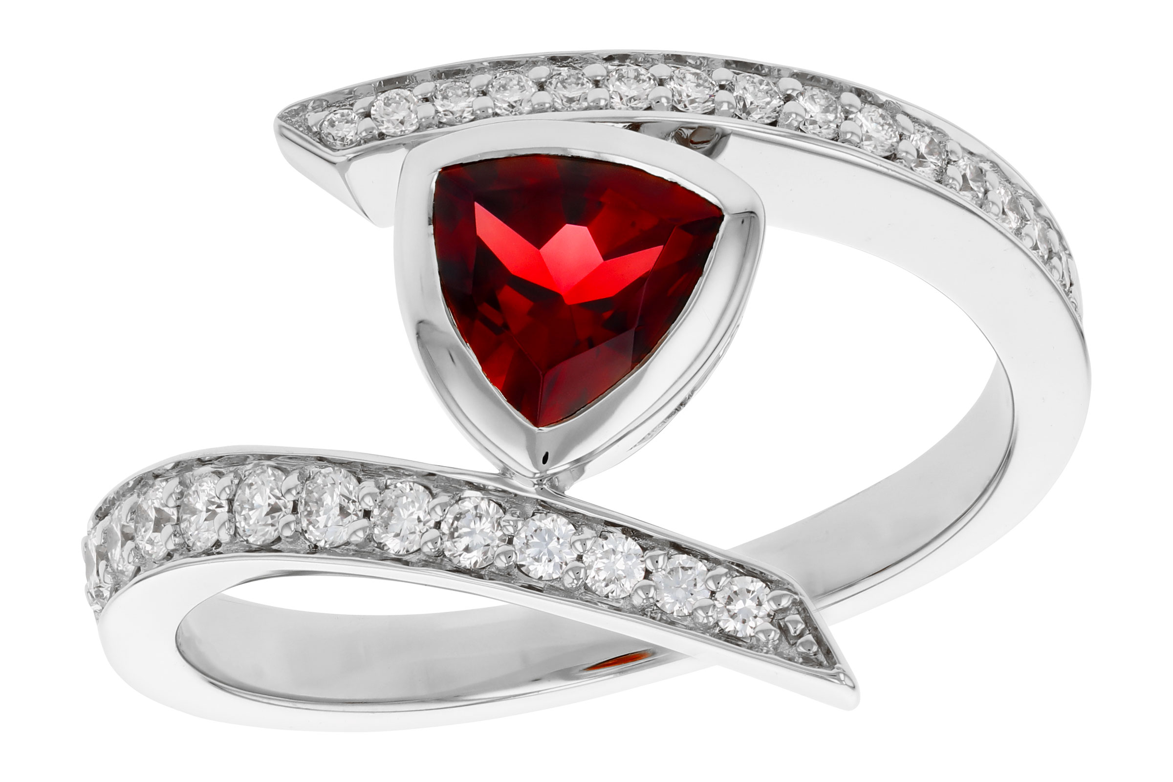 C303-30413: LDS RG .84 GARNET 1.08 TGW (6MM GAR)