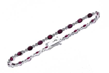 D211-54022: BRACELET 4.08 RUBY 4.55 TGW