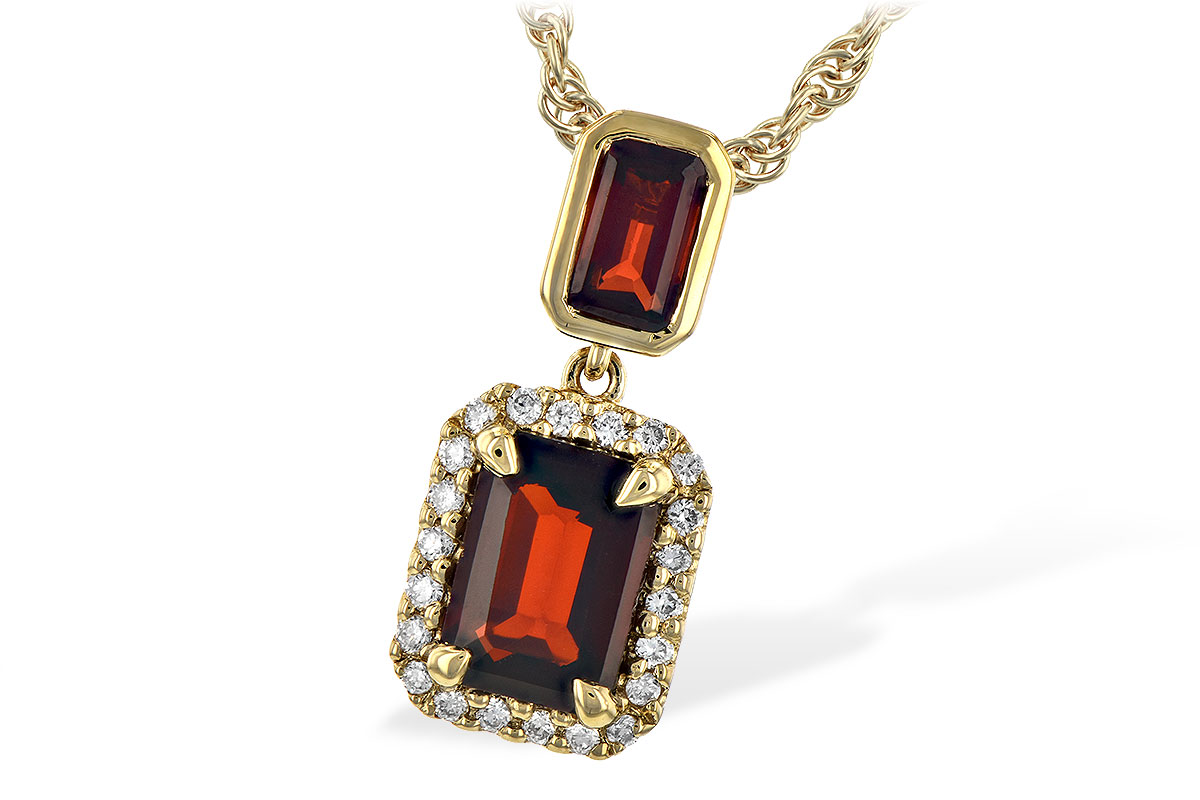 E216-97658: NECK 1.45 TW GARNET 1.56 TGW