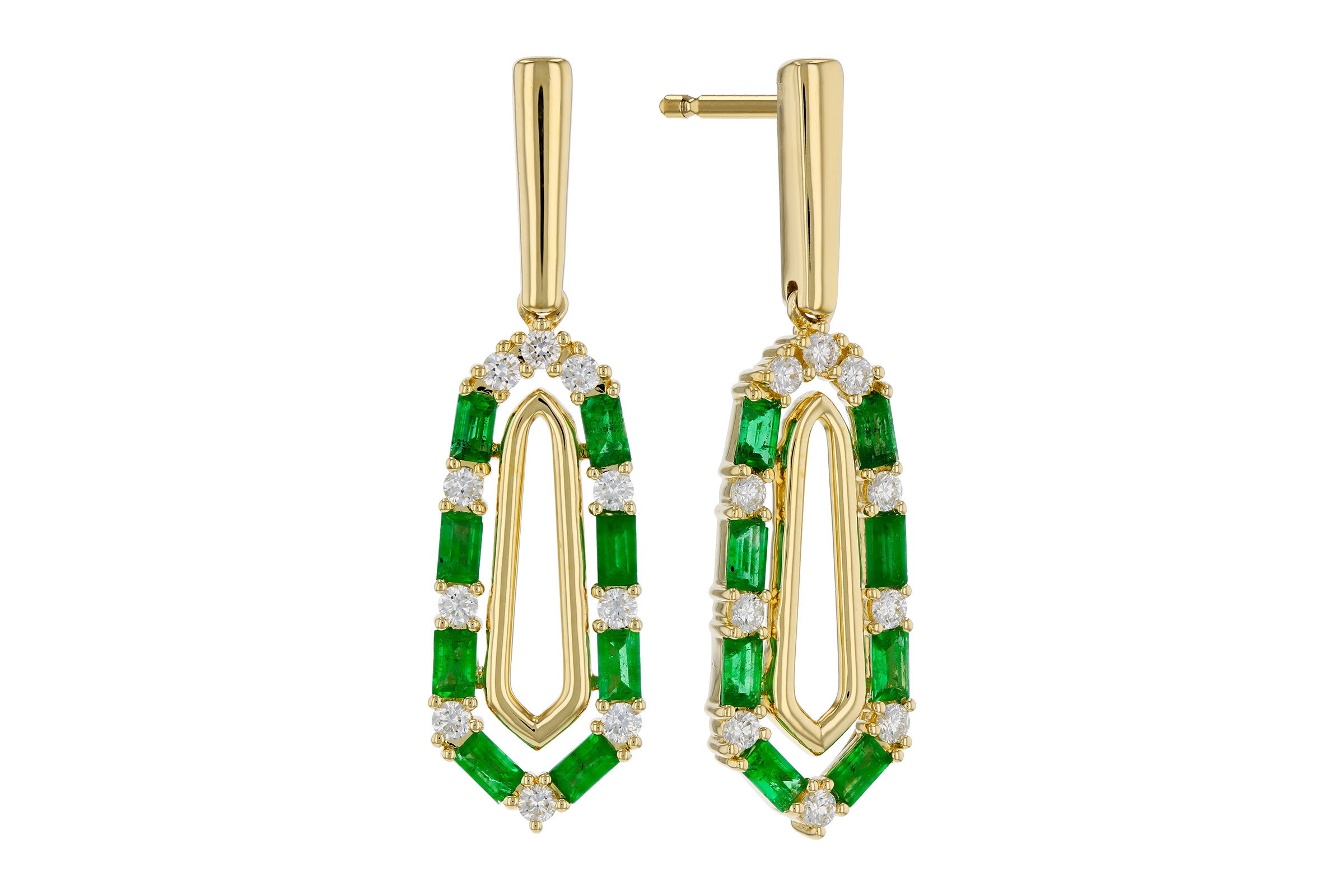 G303-30413: EARR .74 TW EMERALD 1.02 TGW
